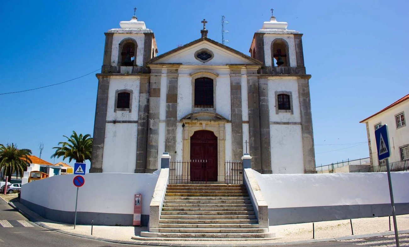 igreja-s.-pedro-Rota 4 Por terras de colonos ferroviários e antigas devoções